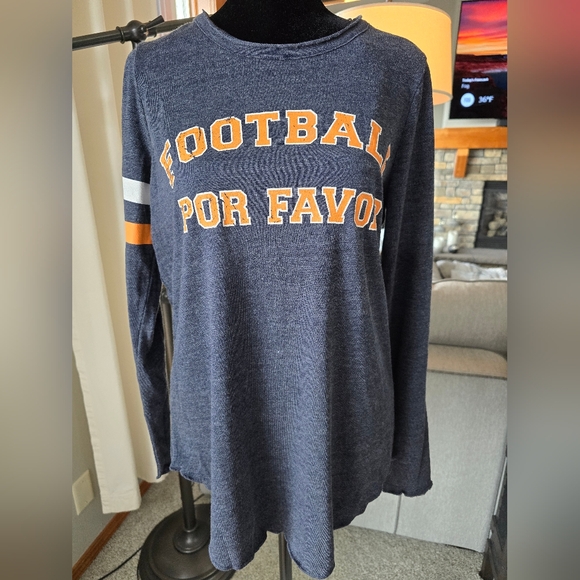 CHASER - NWT Navy Long Sleeve Football Graphic Tee Size Medium - Picture 4 of 6